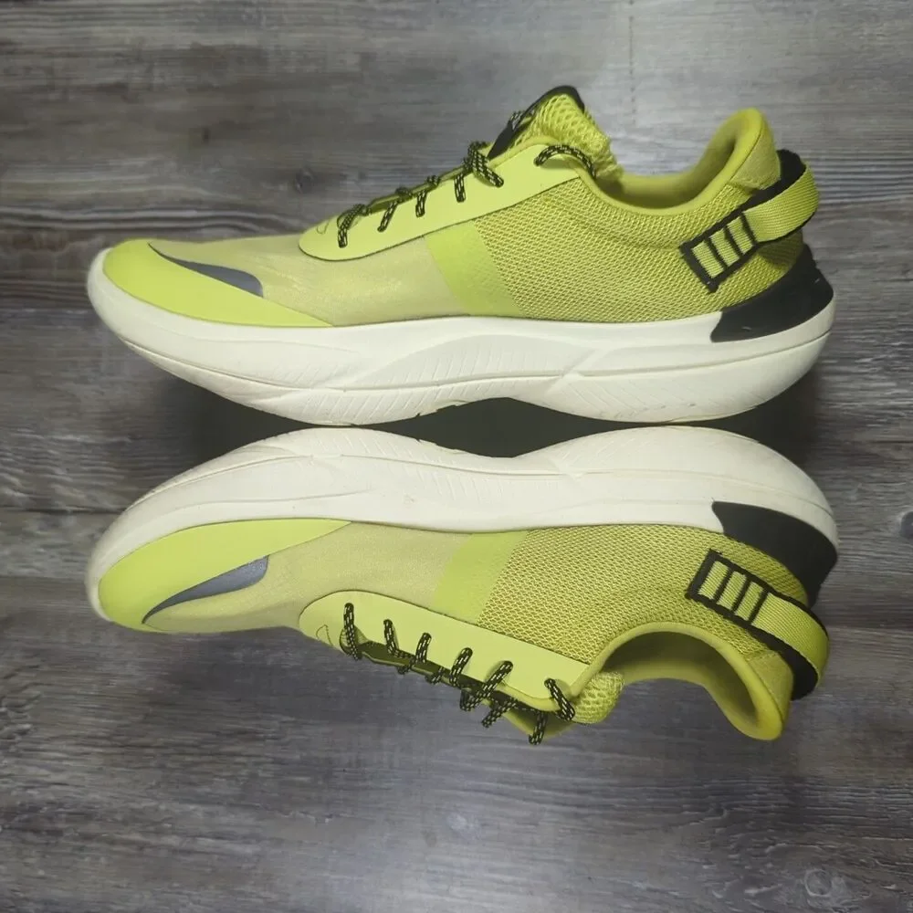 Sorel Women's Size 10.5 Explorer Blitz Lace Up Sneakers Bolt Black Neon Yellow